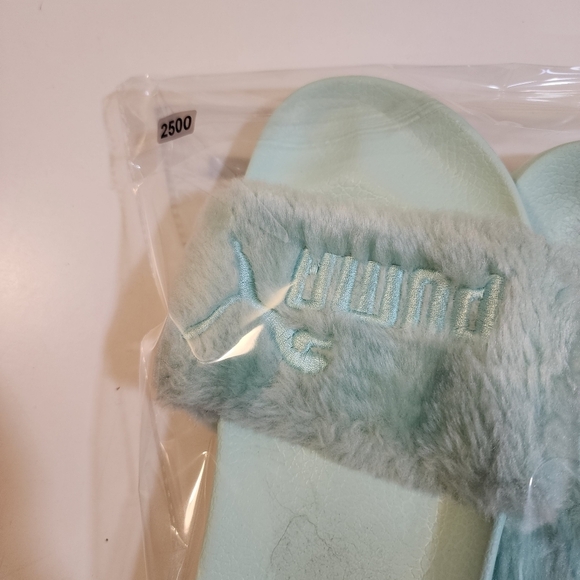 Puma x Fenty slip in fur sandals size 7 Fits 8-9 - Picture 9 of 9